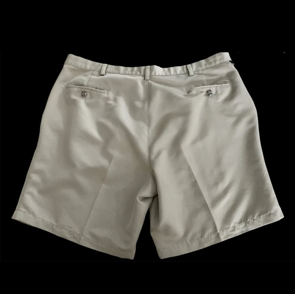 Lot of 3 men's khaki shorts - Picture 9 of 11